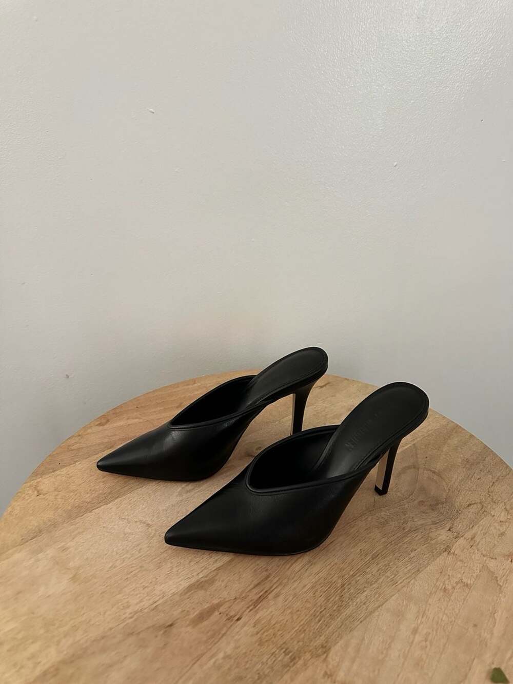 Steve Madden Black Pointed Toe Stiletto Mules sz 6W